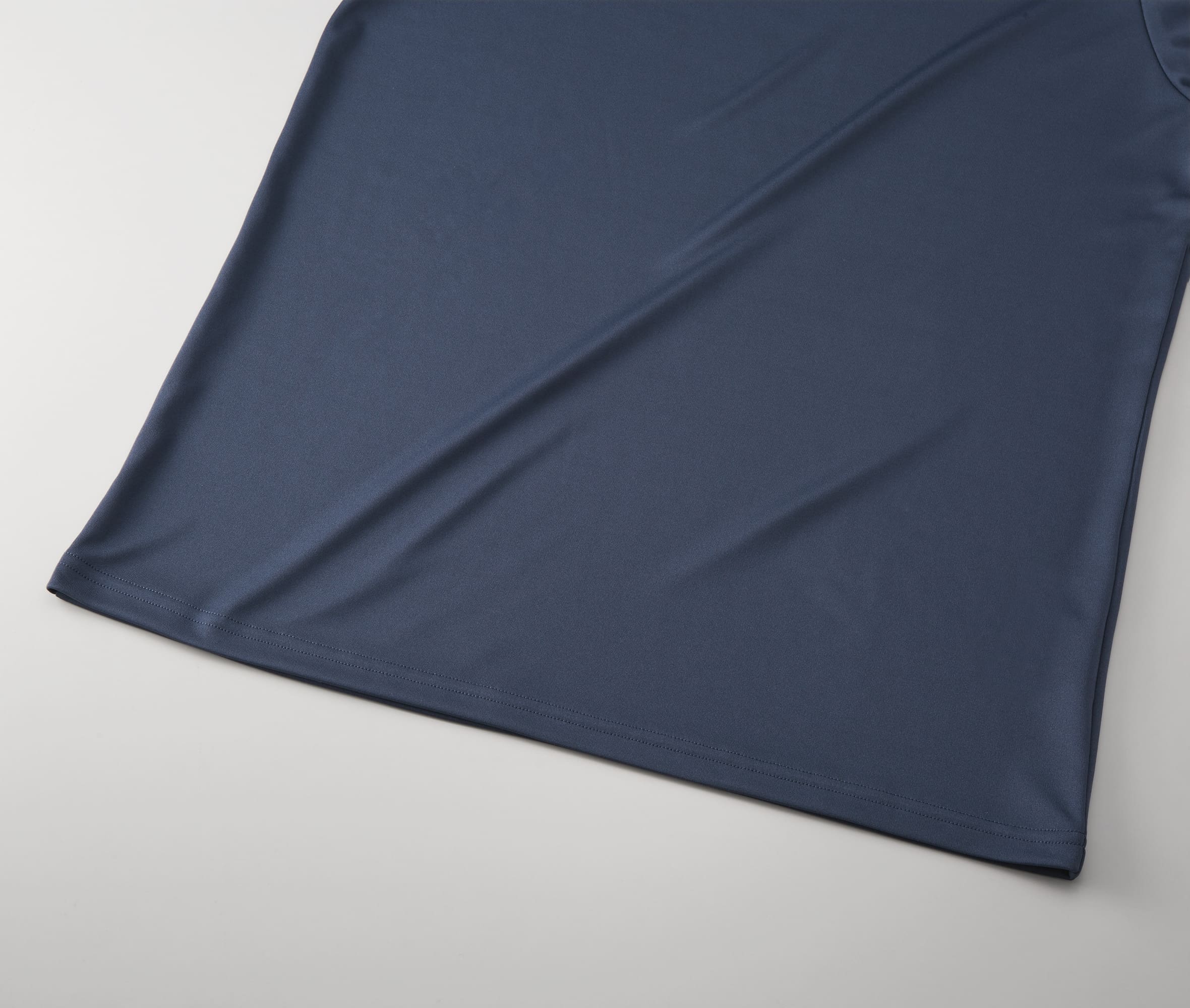 United Athle ユナイテッドアスレ 5700-01 4.4オンス ドライスムース リサイクルポリエステル Tシャツ